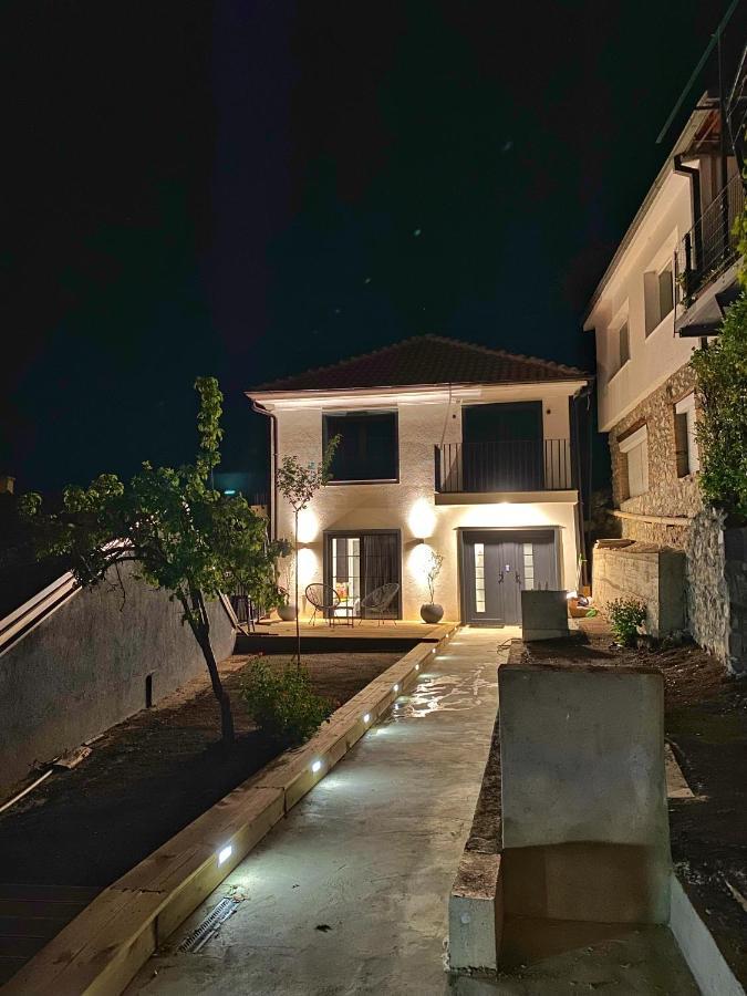 Wild Pear Old Town Boutique Accommodation Ohrid Bagian luar foto