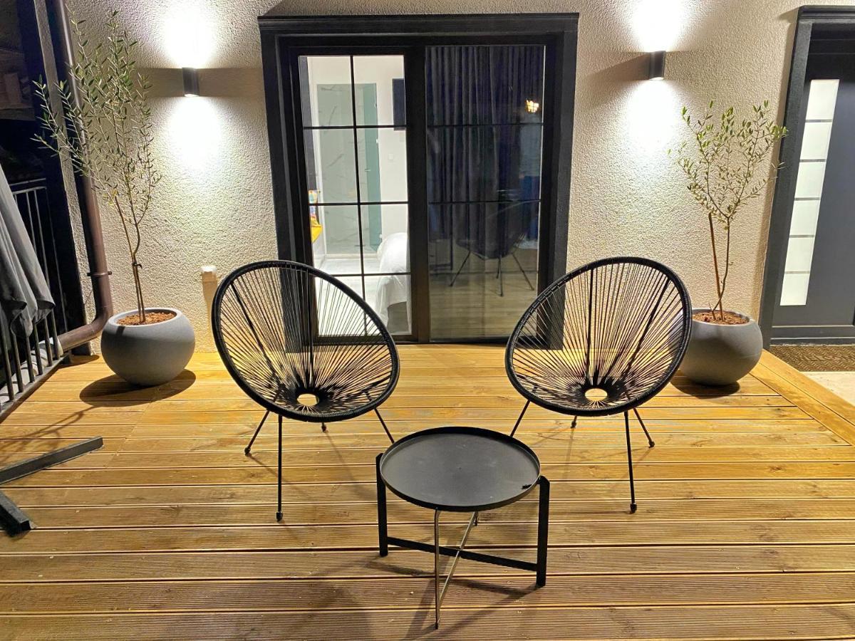 Wild Pear Old Town Boutique Accommodation Ohrid Bagian luar foto